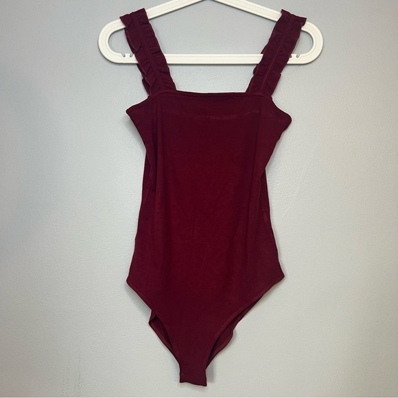 Mangopop Collection Womens Bodysuit Short Sleeve Crew Neck Size Medium NWT - Picture 1 of 7